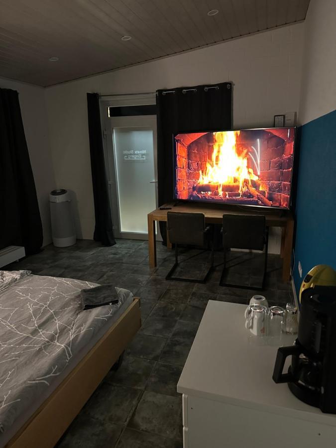 Ubernachtungsmoglichkeit Und Monteurzimmer Apartment Hamdorf Luaran gambar